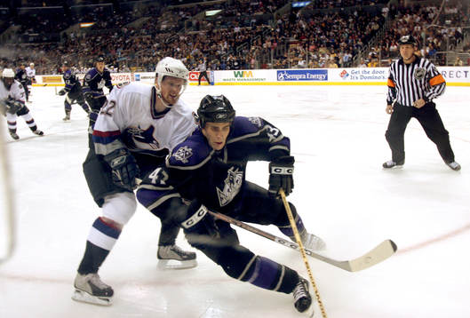 Henrik Sedin, Canucks och Mike Weaver, Kings