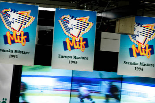 Ishockey, Malmö Redhawks ligger i allsvenskan men är på