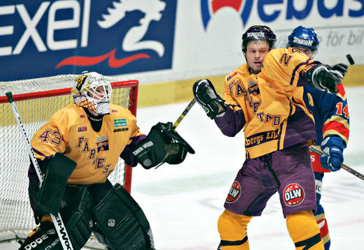 Daniel Henriksson, målvakt och Jonas Frögren Färjestad