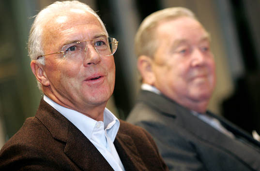 Franz Beckenbauer och Lennart Johansson