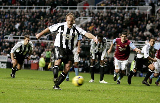 Fotboll, engelsk, Premier League, Newcastle United - Aston