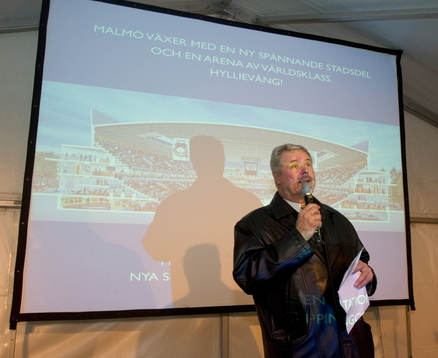Ishockey, Ny arena i Malmö, Percy Nilsson, visar
