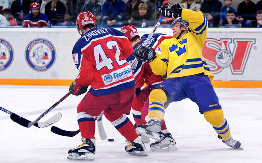 Magnus Johansson, Sverige tacklas omkull