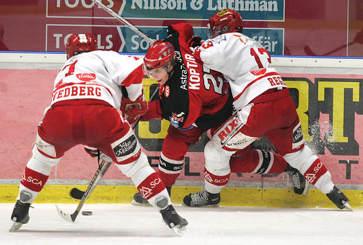 Anze Kopitar, Södertälje trycks upp i sargen