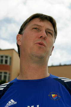 Kjell Jonevret, tränare