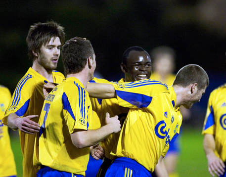 2-3, Bröndby har vänt 0-2 till 3-2 och jublar