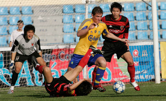 Fotboll, Bröndby - Pohang Steelers