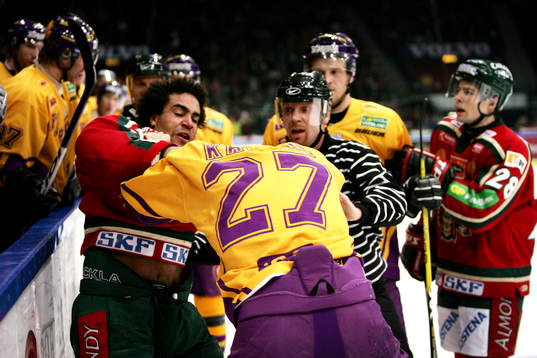 Johnny Odoya, Frölunda och Emil Kåberg, Färjestad