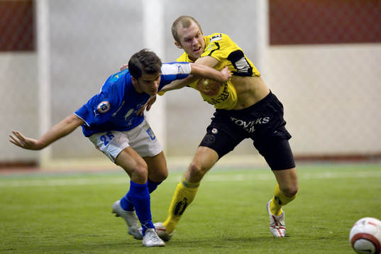 Jetullah Bathiri klär av Martin Andersson