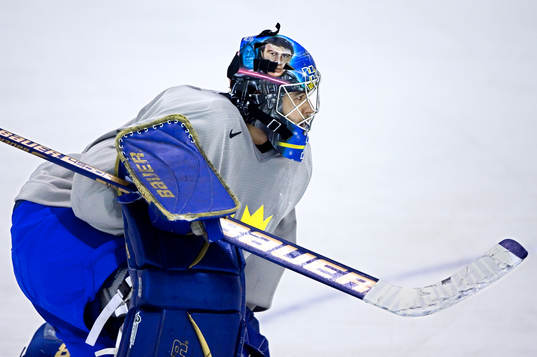 Stefan Liv börjar i målet mot Kazakstan