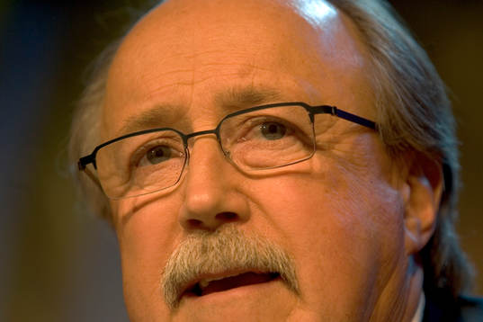 Fotboll, presskonferens, "Henke" Larsson