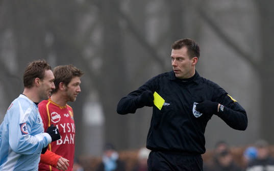 Domare, visselpipa, tecken
