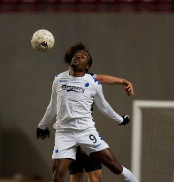 Peter Ijeh, FC Köpenhamn i nickduell. Nick
