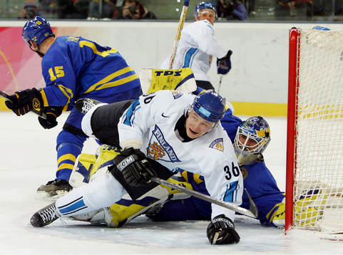 Jussi Jokinen, Finland och Henrik Lundqvist, målvakt,