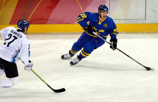 Per-Johan Axelsson, Sverige