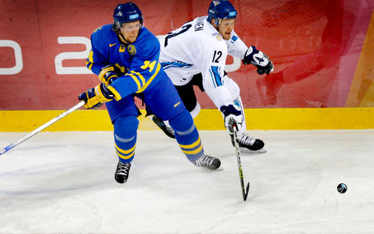 Daniel Tjärnqvist, Sverige