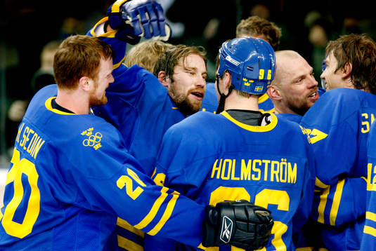 Henrik Sedin, Peter Forsberg, Thomas Holmströ, jubel