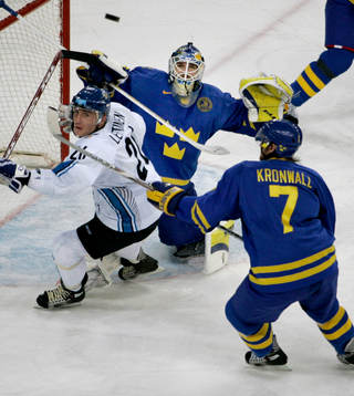 Jere Lehtinen, Finland har en chans framför Henrik
