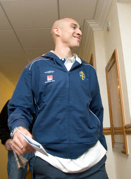 Fotboll,  Sverige, förhands. Henrik Larsson