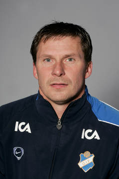 Nicklas Persson (assisterande tränare)