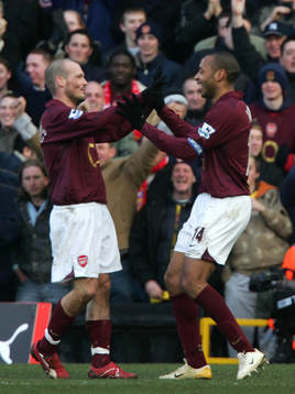 Thierry Henry och Fredrik Ljungberg, Arsenal (Jubel)