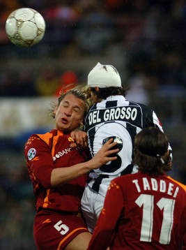 Mexes och Grosso. nickduell
