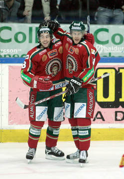 Magnus Kahnberg och Arto Tukio, jubel