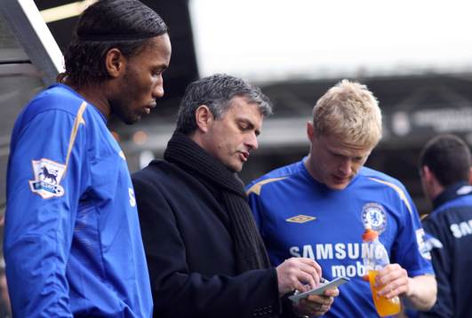 Jose Mourinho, manager Chelsea bytte in Didier Drogba och