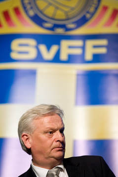 Hasse Backe, expertkommentator TV