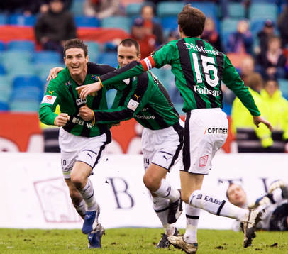 1-0, James Keene, som grattas av Daniel Nicklasson och