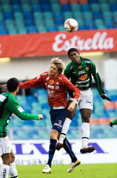 Khari Stephenson når högre än Alexander Mellqvist