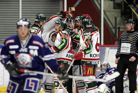 Frölunda tar ledningen med 0-2