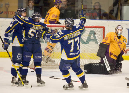 1-1 Genom Andreas Karlsson, Jubel med Andreas Jämtin och