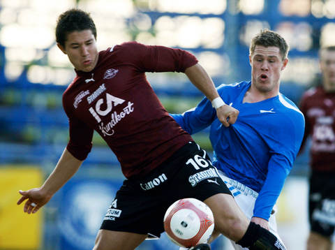 Dragkamp. Dennis Melandert tampas med Qvidings David
