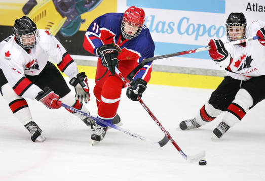 Justin Azevedo, Victor  Bartley och Andrey Popov