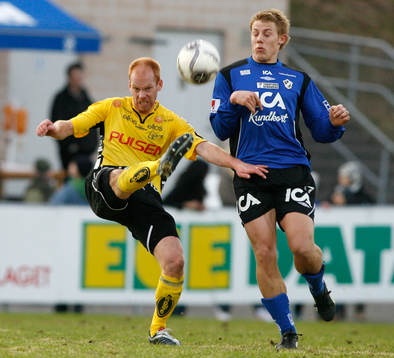 Elfsborgs Magnus Samuelsson mot Halmstads Patrik Ingelsten