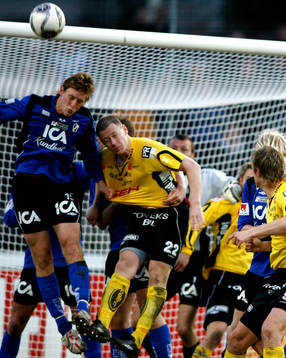 Fotboll. Allsvenskan. Halmstad - Elfsborg. Nickduell med
