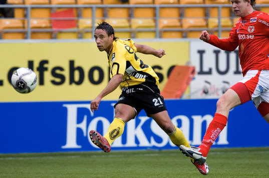 Léandre Griffit lossar stora kanonen