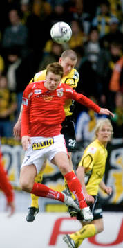 Viktor Elm vinner nickduell mot Andreas Augustsson