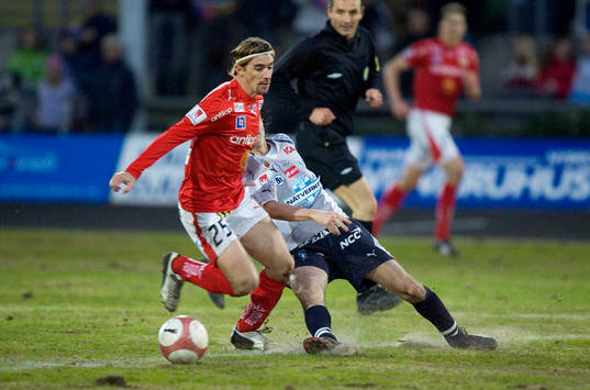 Cesar Santin, Kalmar spelar på dåligt underlag