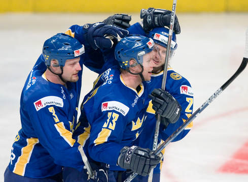Fredrik Emwall, Sverige gratuleras