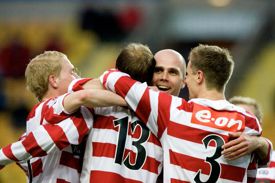 Hasse Berggren, Häcken, blev 2-målsskytt. Hasse grattas