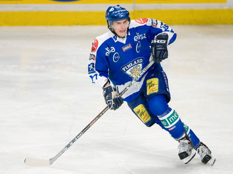 Tommi Santala, Finland