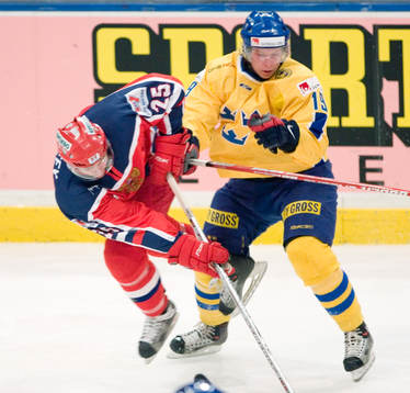Igor Emeleev, Ryssland och Nicklas Bäckström, Sverige