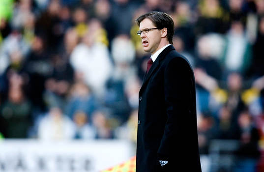 En fundersam Rikard Norling, tränare AIK