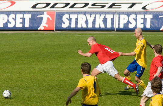 Teddy Lucic. Sverige
