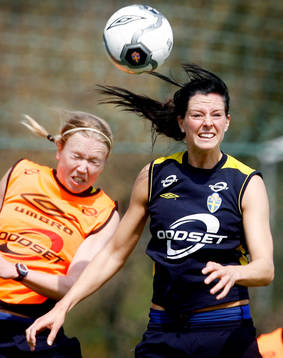 Sara Larsson och Lotta Schelin