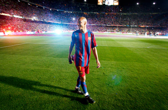 Henrik Larsson, Barcelona, tar emot jublet från fansen på