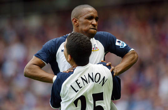 Jermain Defoe och Aaron Lennon, Tottenham (Jubel)