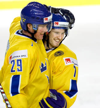Kenny Jönsson och Niklas Kronvall jublar (Jubel)